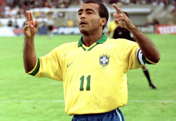 Hành trình huy hoàng của đội tuyển quốc gia Brazil trong lịch sử bóng đá thế giới – Lịch sử, thành công và di sản Hành trình huy hoàng của đội tuyển quốc gia Brazil trong lịch sử bóng đá thế giới – Lịch sử, thành công và di sản