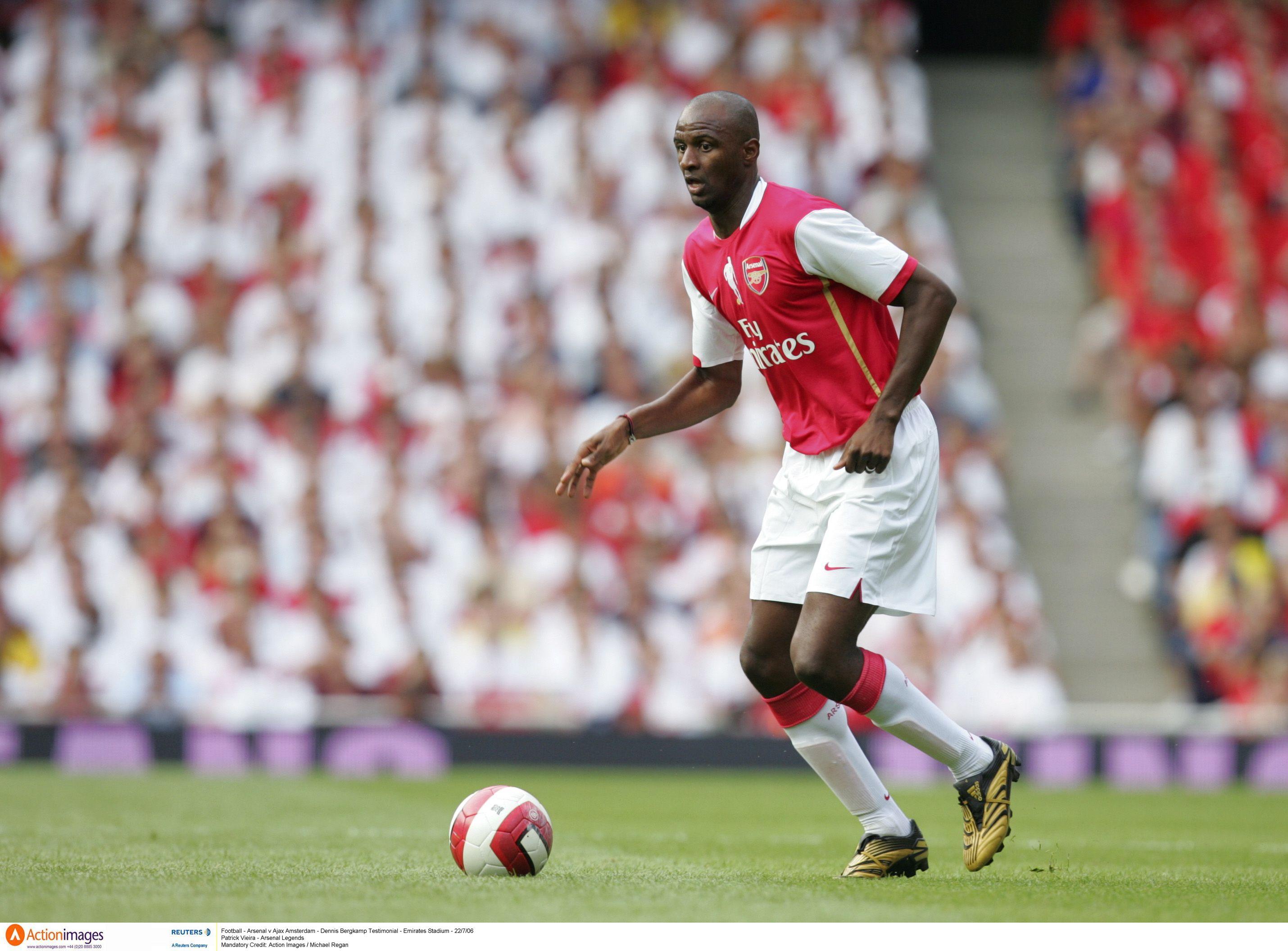 Patrick Vieira Huyền thoại bóng đá Pháp và hành trình vĩ đại của anh